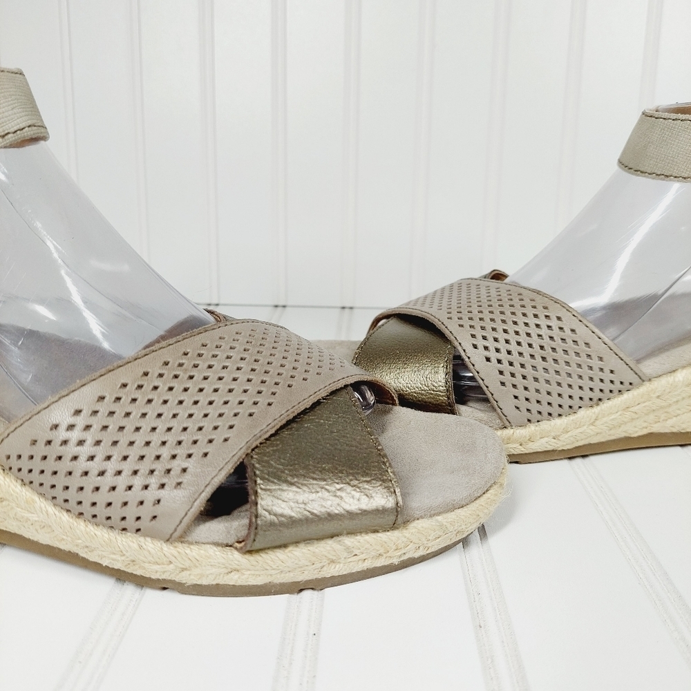 Earth Origins Naples Natasha Platinum Leather Espadrille Wedge Sandals D144 - Picture 10 of 15